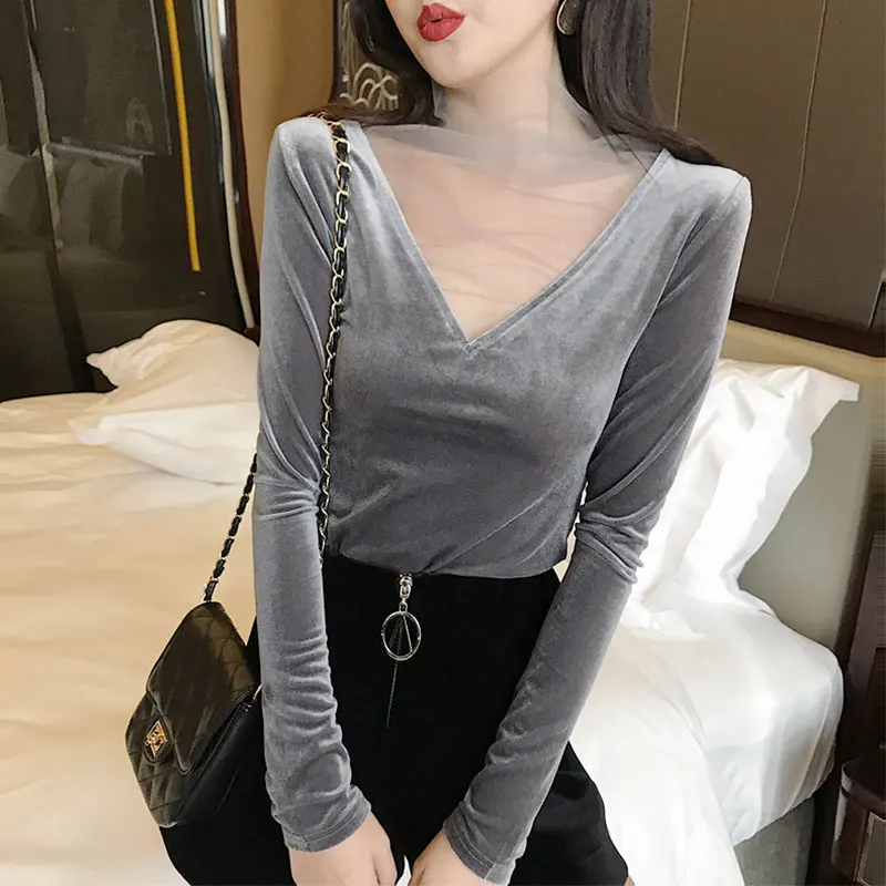 Autumn and Winter New Sexy V-collar Bottom Fashion Retro Small Sexy Mesh Stitching Velvet T-shirt Tide
Autumn and Winter New Sexy V-collar Bottom Fashion Retro Small Sexy Mesh Stitching Velvet T-shirt Tide