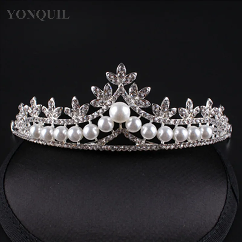 New Style Fascinating Elegant Lady Clear Metal Pearl Tiara Crown Bride Woman Jewelry Hair Accessories Wedding Crown Headbands
New Style Fascinating Elegant Lady Clear Metal Pearl Tiara Crown Bride Woman Jewelry Hair Accessories Wedding Crown Headbands