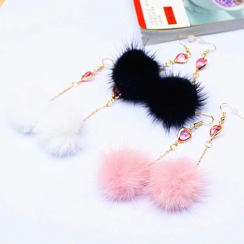 Cute Winter Fur Ball New Fashion Lady Ear Jewelry Studs for Women Christmas Gift 2CF88 Fashion girl earrings and
Cute Winter Fur Ball New Fashion Lady Ear Jewelry Studs for Women Christmas Gift 2CF88 Fashion girl earrings and