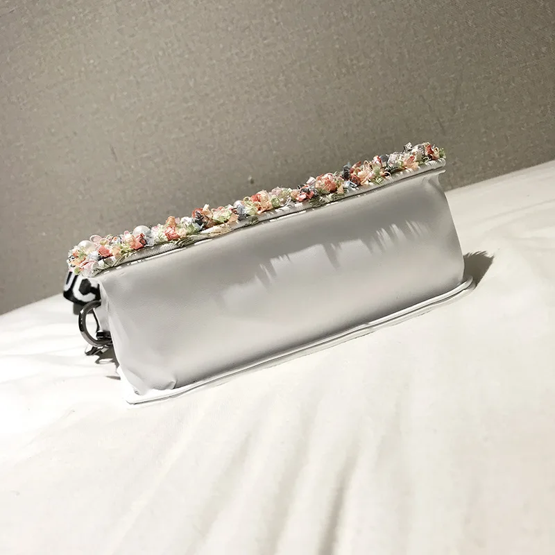 Women Luxury Evening Bags Ladies Wedding Party Pearl Flower Bride Handbag Girls Crossbody Clear Hard Box Clutch Chain Flap Bag
Women Luxury Evening Bags Ladies Wedding Party Pearl Flower Bride Handbag Girls Crossbody Clear Hard Box Clutch Chain Flap Bag