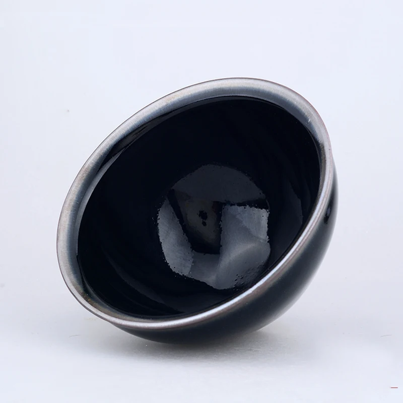 Jianzhan Asian Bowl Japanese Tea Cups Black Tenmoku Glaze Handmade Porcelain Big Tea Accessories Diameter 12cm Height 7cm
Jianzhan Asian Bowl Japanese Tea Cups Black Tenmoku Glaze Handmade Porcelain Big Tea Accessories Diameter 12cm Height 7cm