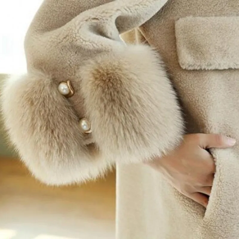 2021 New Fashion Fox Fur Collar Coats Female Single Breasted Pocket Overcoats High Quality Ladies Real Fur Coats Plus Size M-2XL
2021 New Fashion Fox Fur Collar Coats Female Single Breasted Pocket Overcoats High Quality Ladies Real Fur Coats Plus Size M-2XL