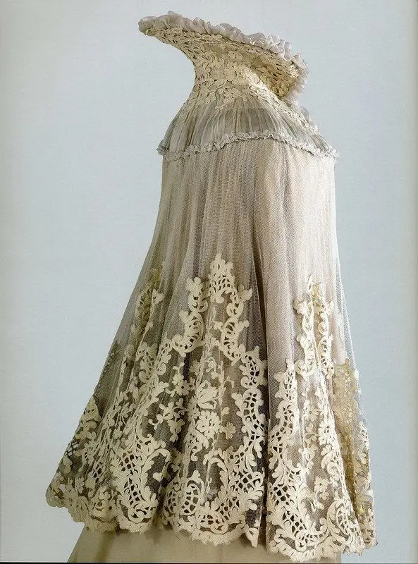 Drape the Empress Alexandra Feodorovna Victorian dress satin dress Civil war dress Period dresses
Drape the Empress Alexandra Feodorovna Victorian dress satin dress Civil war dress Period dresses