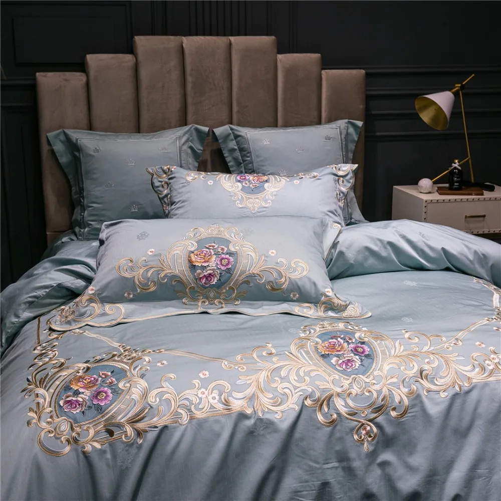 Luxury Blue 100S Egyptian cotton Embroidered Bedding sets Queen King Royal Duvet cover Bed sheet set Pillowcases 4/6pcs Green
Luxury Blue 100S Egyptian cotton Embroidered Bedding sets Queen King Royal Duvet cover Bed sheet set Pillowcases 4/6pcs Green