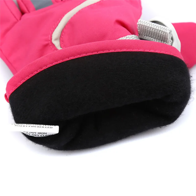 1Pair Kids Skiing Winter Snow Gloves Keep Warm Waterproof Children Ski Windproof Thickening Gloves For Girls And Boys
1Pair Kids Skiing Winter Snow Gloves Keep Warm Waterproof Children Ski Windproof Thickening Gloves For Girls And Boys