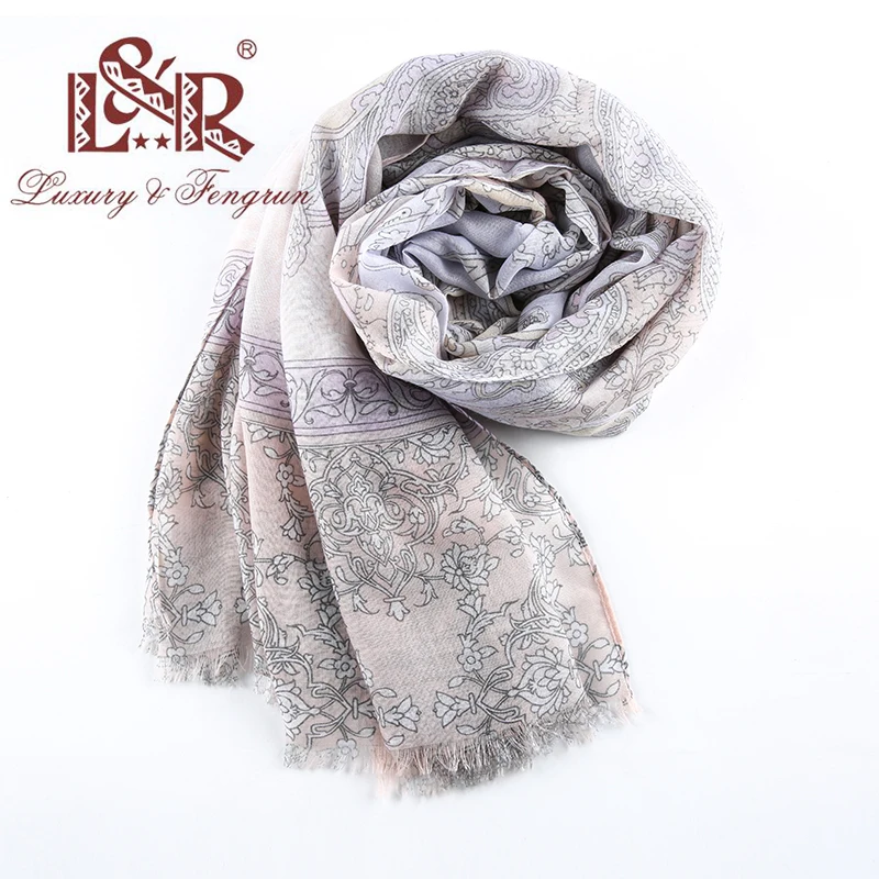 Summer Silk Scarf Women 2021 Fashion Luxury Brand Feather Paisley Print Shawl Foulard Femme Chiffon Hijab Floral Scarves Woman
Summer Silk Scarf Women 2021 Fashion Luxury Brand Feather Paisley Print Shawl Foulard Femme Chiffon Hijab Floral Scarves Woman