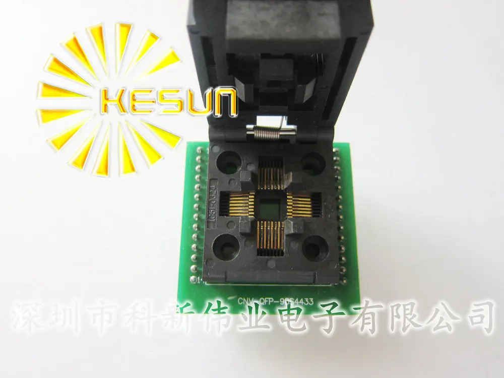 CHIP PROGRAMMER SOCKET TQFP32 QFP32 / LQFP32 TO DIP28 adapter socket support ATMEGA8 series
CHIP PROGRAMMER SOCKET TQFP32 QFP32 / LQFP32 TO DIP28 adapter socket support ATMEGA8 series