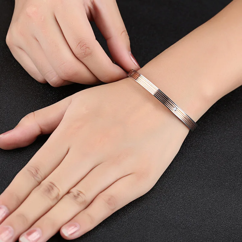 Titanium steel bracelet, couples bracelet, zircon, valentine's day gifts, fashion jewelry wholesale
Titanium steel bracelet, couples bracelet, zircon, valentine's day gifts, fashion jewelry wholesale