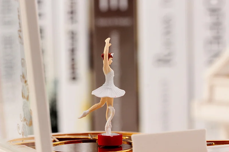 Mechanism Classical Vintage Movement Ballerina Box Carrossel Piano Model Ration Girl Music Boxes Home Decoration Accessories
Mechanism Classical Vintage Movement Ballerina Box Carrossel Piano Model Ration Girl Music Boxes Home Decoration Accessories