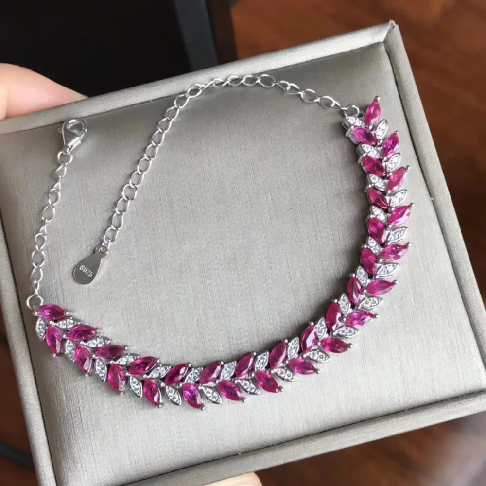 Luxurious fashion Leaf chain natural red ruby Bracelet Natural gemstone bracelet S925 silver woman girl wedding gift jewelry
Luxurious fashion Leaf chain natural red ruby Bracelet Natural gemstone bracelet S925 silver woman girl wedding gift jewelry