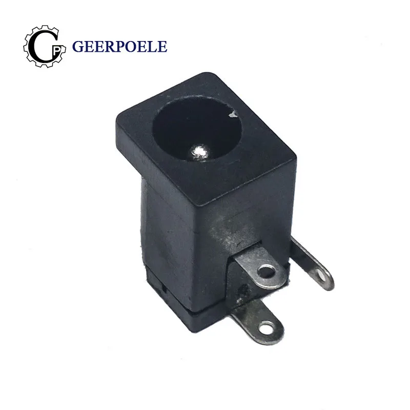 50 pcs/lot DC-005 5.5*2.1 DIP 3 Pin Power Socket 50V 0.5A Connectors Jack Socket Female Mount Plug Adapter Terminals Wire
50 pcs/lot DC-005 5.5*2.1 DIP 3 Pin Power Socket 50V 0.5A Connectors Jack Socket Female Mount Plug Adapter Terminals Wire
