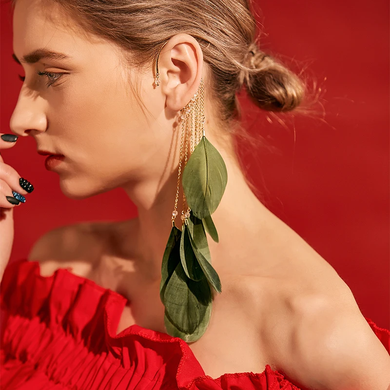 popular Green Natural Feather Earrings Unique Single Long Alloy Chain Tassel Drop Earrings for Women Fashion Jewelry Ears hang
popular Green Natural Feather Earrings Unique Single Long Alloy Chain Tassel Drop Earrings for Women Fashion Jewelry Ears hang