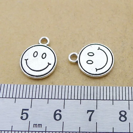 50pcs Charm Smiley face pendant 12*15mm Antique silver Handmade Jewelry Making DIY Supplies European Alloy accessories Hot
50pcs Charm Smiley face pendant 12*15mm Antique silver Handmade Jewelry Making DIY Supplies European Alloy accessories Hot