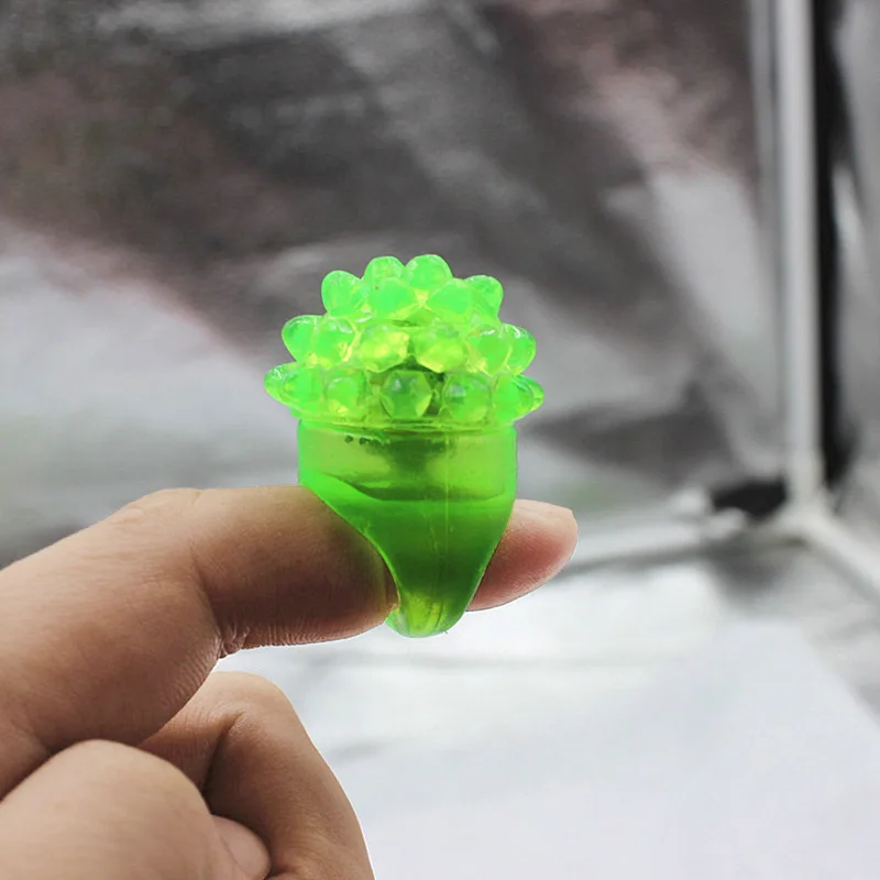 Hot Selling 12 Pcs/ Set Strawberry Shape Flashing LED Ring Luminous Finger Rubber Rings Event Party Supplies 88
Hot Selling 12 Pcs/ Set Strawberry Shape Flashing LED Ring Luminous Finger Rubber Rings Event Party Supplies 88