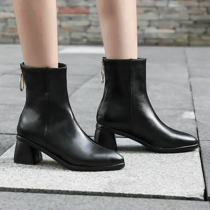 Sianie Tianie 2020 winter fashion pointed toe hoof high heels woman shoes back zipper pink women ankle boots with metal rings
Sianie Tianie 2020 winter fashion pointed toe hoof high heels woman shoes back zipper pink women ankle boots with metal rings