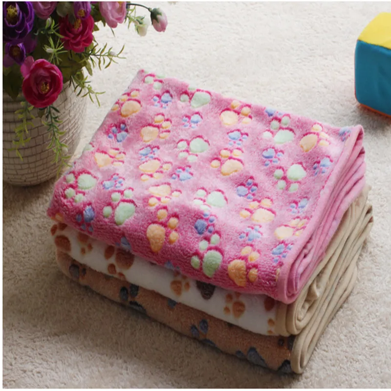 Pet bed Blanket Cat Dog Sleep Warm Mattress High Quality Double Velvet Warm Soft Mat Winter Warm Not Fade Easily Clean Pet
Pet bed Blanket Cat Dog Sleep Warm Mattress High Quality Double Velvet Warm Soft Mat Winter Warm Not Fade Easily Clean Pet