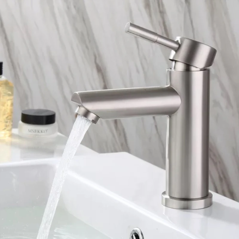 Bathroom Basin Sink Tap Deck Mounted Single Hole Wash Face Basin Hot and Cold Mixer Faucet
Bathroom Basin Sink Tap Deck Mounted Single Hole Wash Face Basin Hot and Cold Mixer Faucet