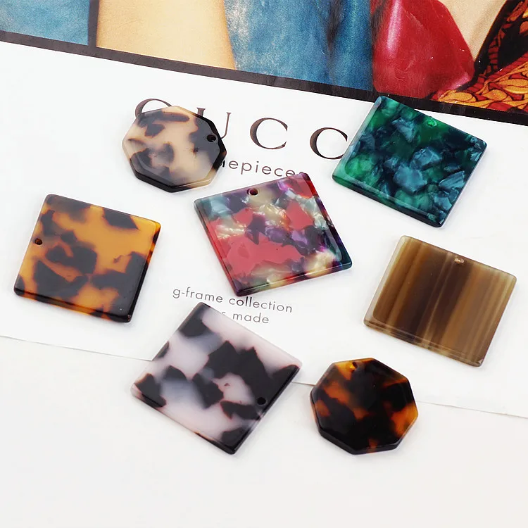 Japan red square net acetate eight sided DIY retro jewelry accessories pendant earrings earrings materials
Japan red square net acetate eight sided DIY retro jewelry accessories pendant earrings earrings materials