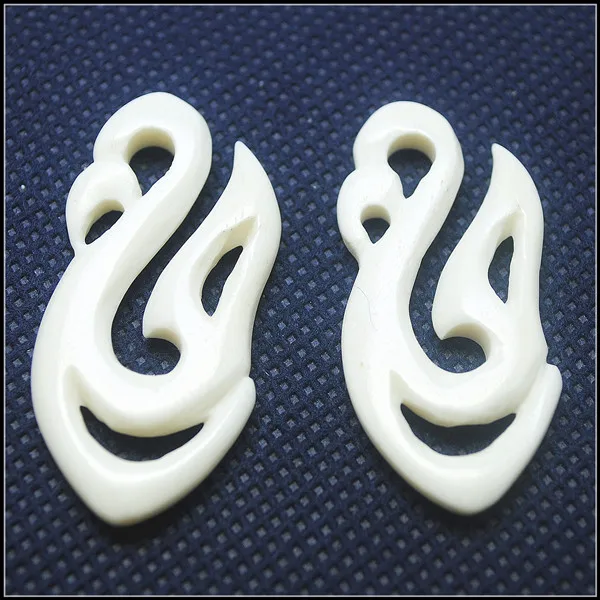 2PCS Natural bone beads accessories carving bone for men earring items diy beads 46x20 white colors jewelry findings
2PCS Natural bone beads accessories carving bone for men earring items diy beads 46x20 white colors jewelry findings
