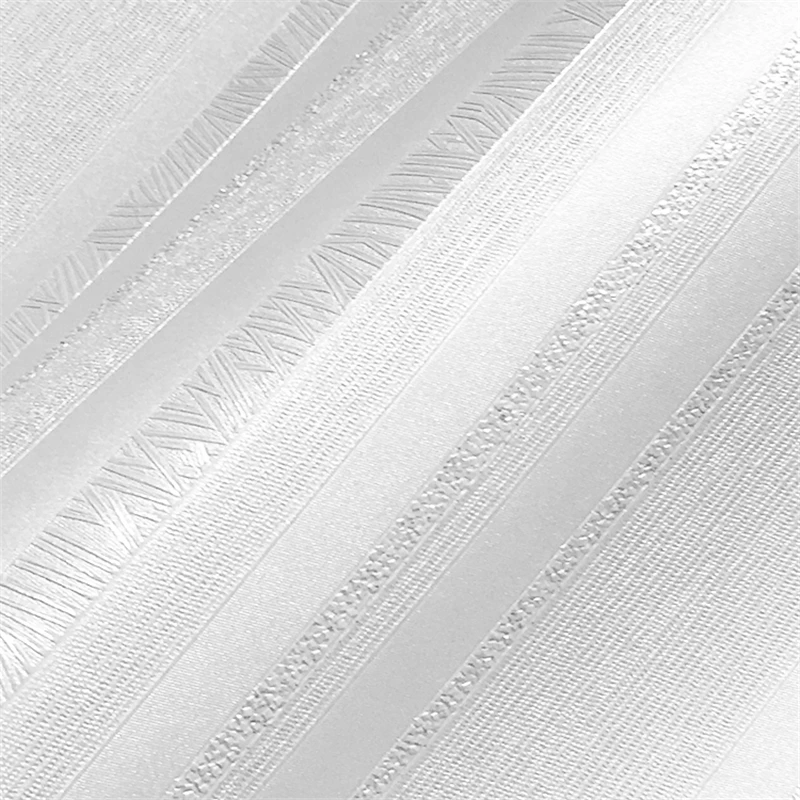 beibehang Modern Chinese living room TV background wall golden striped wallpaper white study corridor clothing store wallpaper
beibehang Modern Chinese living room TV background wall golden striped wallpaper white study corridor clothing store wallpaper