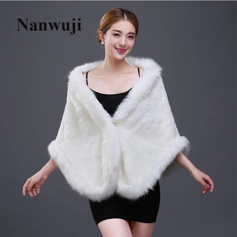 Women Winter Champagne Bridal Faux Fur Shawl Bridal Wraps Warm Faux Fur Wedding Party Wrap Boleros Evening Party Cape
Women Winter Champagne Bridal Faux Fur Shawl Bridal Wraps Warm Faux Fur Wedding Party Wrap Boleros Evening Party Cape