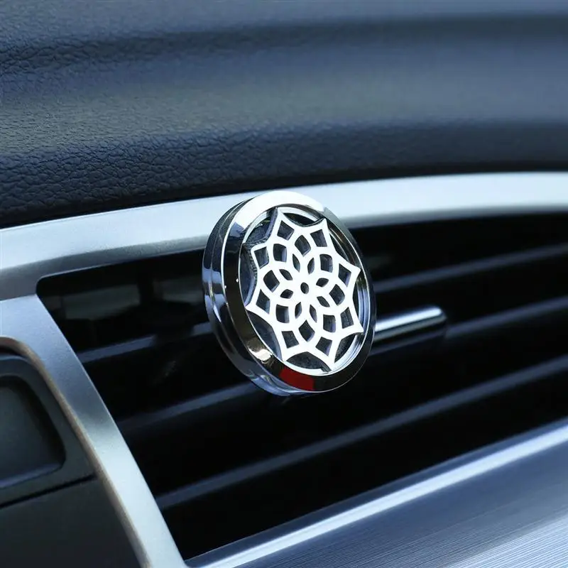 Leaf shape Stainless Steel Car Air Freshener Perfume Essential Oil Diffuser Locket Random Send 1pcs Oil Pads as Gift
Leaf shape Stainless Steel Car Air Freshener Perfume Essential Oil Diffuser Locket Random Send 1pcs Oil Pads as Gift