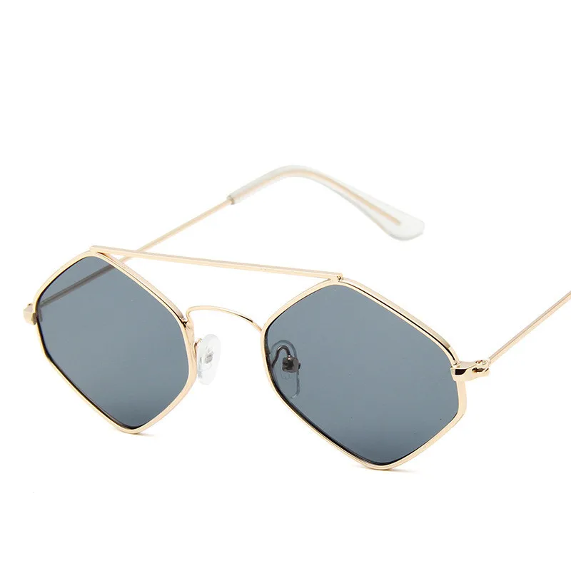 Vintage Women Sunglasses Brand Retro Metal Frame Color Lens Eyewear Irregular Ladies Sunglasses Shades Korea Fashion Sun Glasses
Vintage Women Sunglasses Brand Retro Metal Frame Color Lens Eyewear Irregular Ladies Sunglasses Shades Korea Fashion Sun Glasses