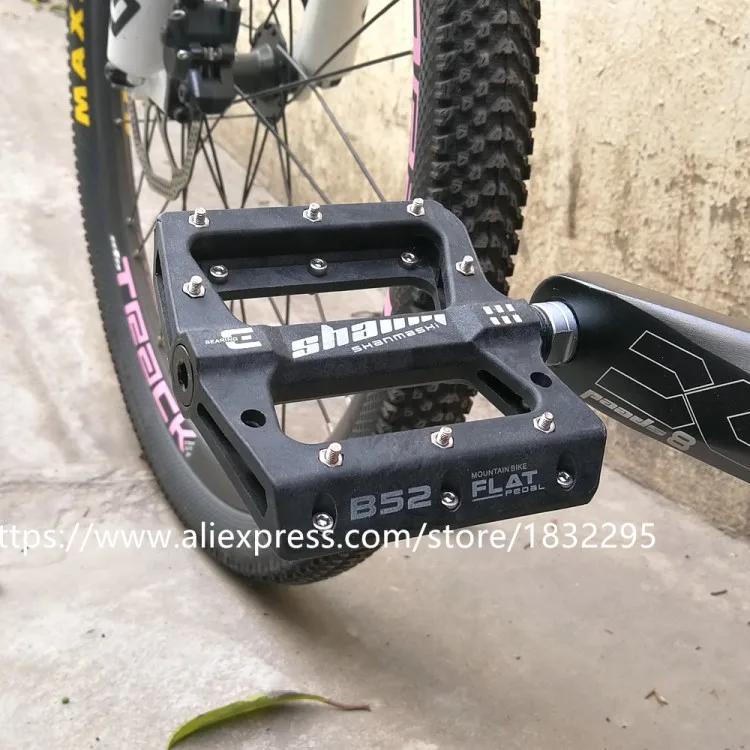 1pair black MTB nylon Pedals Ultralight BMX Bicycle Pedals 3 Bearings Cycling Pedals Mountain Bike Folding Bike Pedals
1pair black MTB nylon Pedals Ultralight BMX Bicycle Pedals 3 Bearings Cycling Pedals Mountain Bike Folding Bike Pedals