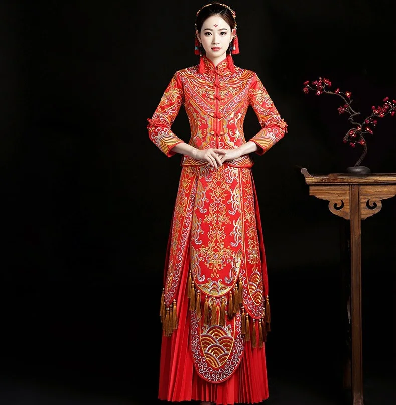 Elegent Fashion Wedding Gown New Bride Dress Chinese Cheongsam Vintage Dresses Elegant China Qipao Robes Oriental Bride Dress
Elegent Fashion Wedding Gown New Bride Dress Chinese Cheongsam Vintage Dresses Elegant China Qipao Robes Oriental Bride Dress