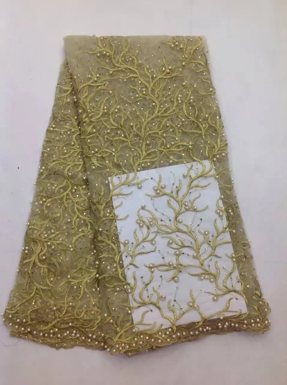 2019 Best Selling Swiss cord lace African Guipure French Lace Fabric With Stones African Lace Fabric High Quality For Wedding J
2019 Best Selling Swiss cord lace African Guipure French Lace Fabric With Stones African Lace Fabric High Quality For Wedding J