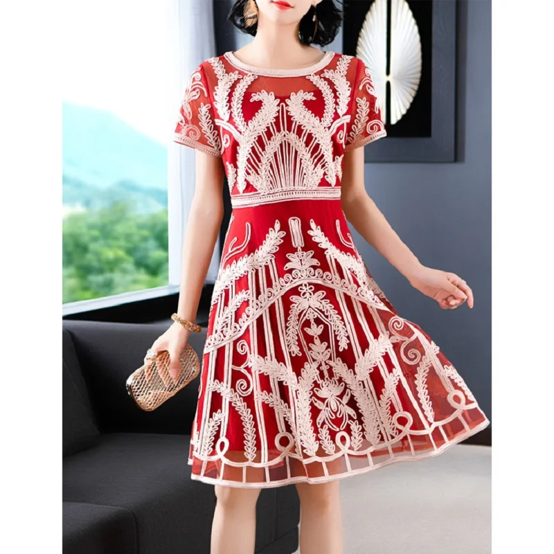 Vestidos De Festa 2019 Autumn Elegant Party Women O-Neck Allover Appliques Embroidery Short Sleeve Slim Fitted A-Line Dress XXL
Vestidos De Festa 2019 Autumn Elegant Party Women O-Neck Allover Appliques Embroidery Short Sleeve Slim Fitted A-Line Dress XXL