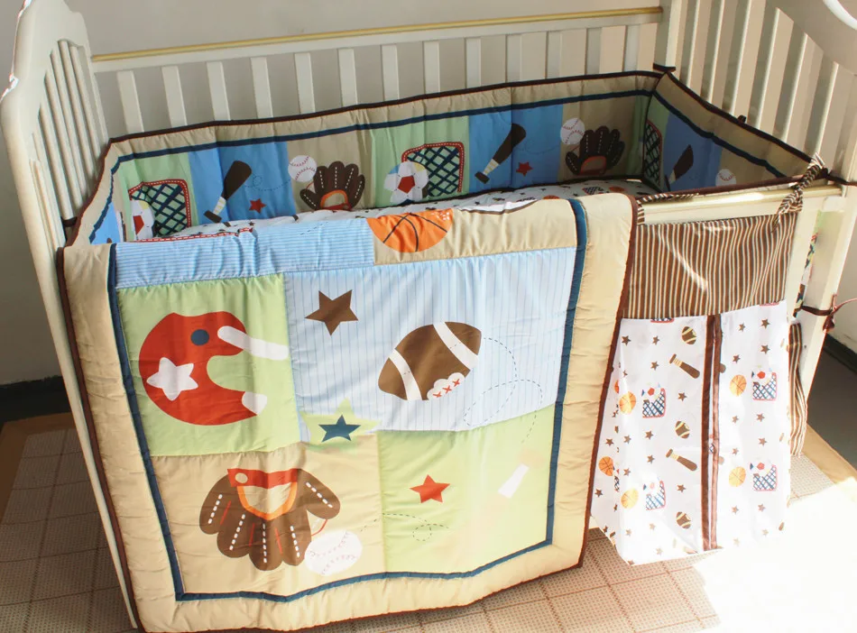 Promotion! 5pcs embroidered baby bedding set crib set cartoon baby crib set,include(bumper+duvet+bed cover+bed skirt+diaper bag)
Promotion! 5pcs embroidered baby bedding set crib set cartoon baby crib set,include(bumper+duvet+bed cover+bed skirt+diaper bag)