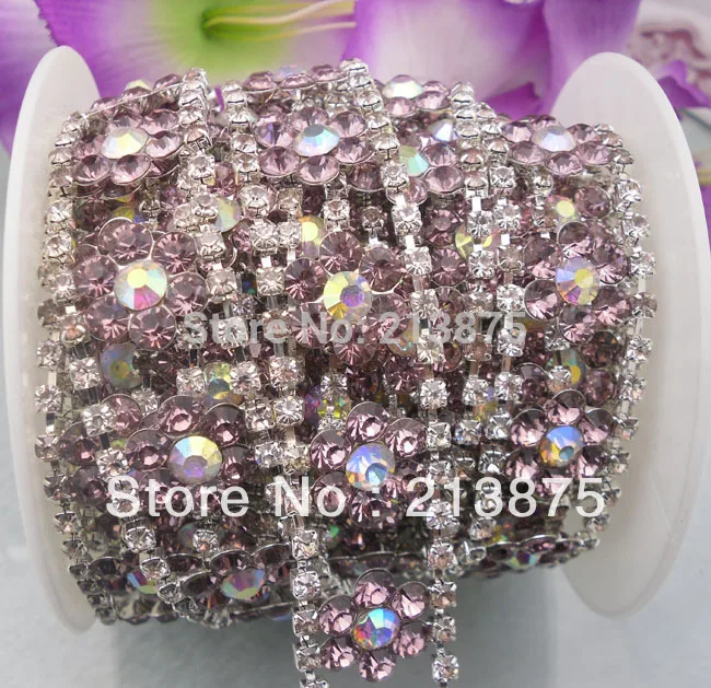 Free shipping 1 Yard Light purple glass rhinestones Applique Flower decoration chain waist chain close silver chain claw trim
Free shipping 1 Yard Light purple glass rhinestones Applique Flower decoration chain waist chain close silver chain claw trim