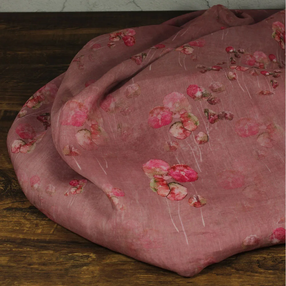 New Pure Ramie material Beautiful Petal printing fabric Thin style in summer sewing fabric High-end dresses clothes tissus
New Pure Ramie material Beautiful Petal printing fabric Thin style in summer sewing fabric High-end dresses clothes tissus