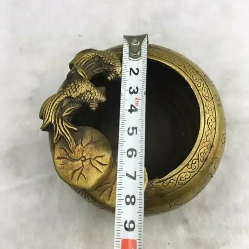 Old Chinese Brass Carving Fish And Lotus Flowers Lotus Leaf Copper Jar Ashtray Wash Writing Brush Round Shape Jar
Old Chinese Brass Carving Fish And Lotus Flowers Lotus Leaf Copper Jar Ashtray Wash Writing Brush Round Shape Jar