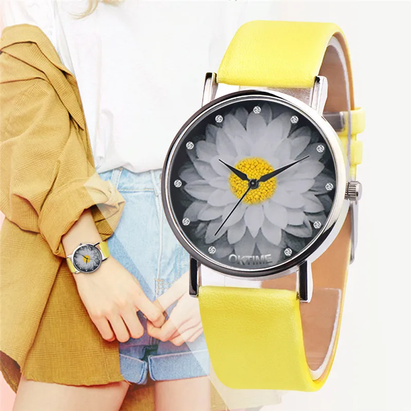 Hot Sale Brand Simple Trend Women Watches Elegant Lotus Print Rhinestone Watch Leather Strap Ladies Quartz Wristwatches Clock 45
Hot Sale Brand Simple Trend Women Watches Elegant Lotus Print Rhinestone Watch Leather Strap Ladies Quartz Wristwatches Clock 45