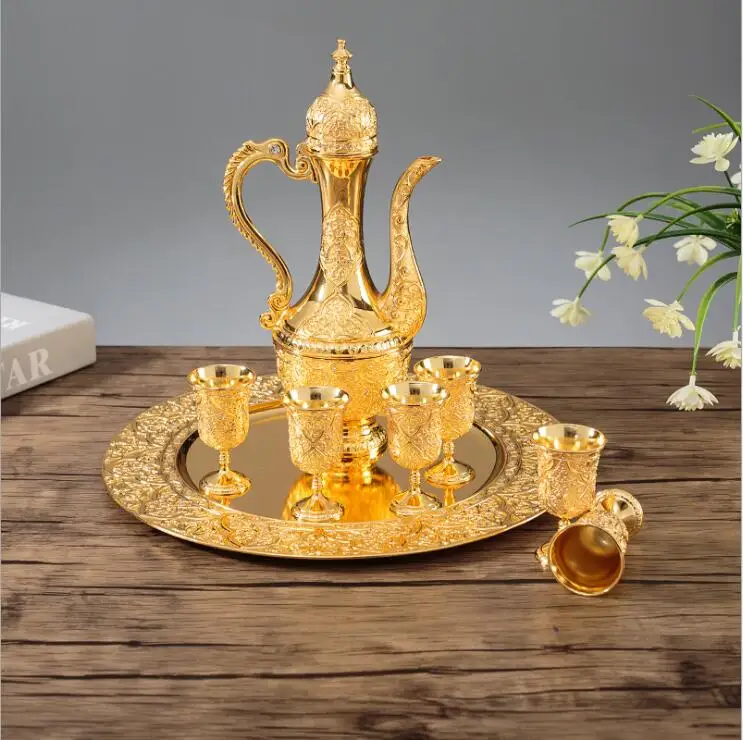 european decorative metal wine sets whiskey decanter moonshine distiller whiskey set for verre whisky JJ094
european decorative metal wine sets whiskey decanter moonshine distiller whiskey set for verre whisky JJ094