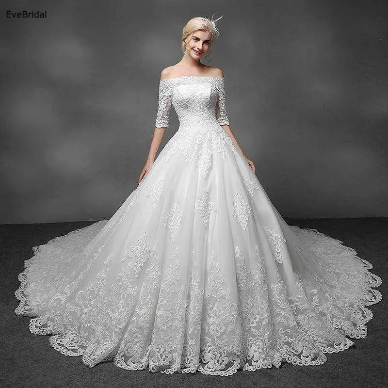 White Ivory A Line Boat Neck Half Sleeve Netting Lace Applique Floor length Bridal Gown Wedding Dresses
White Ivory A Line Boat Neck Half Sleeve Netting Lace Applique Floor length Bridal Gown Wedding Dresses