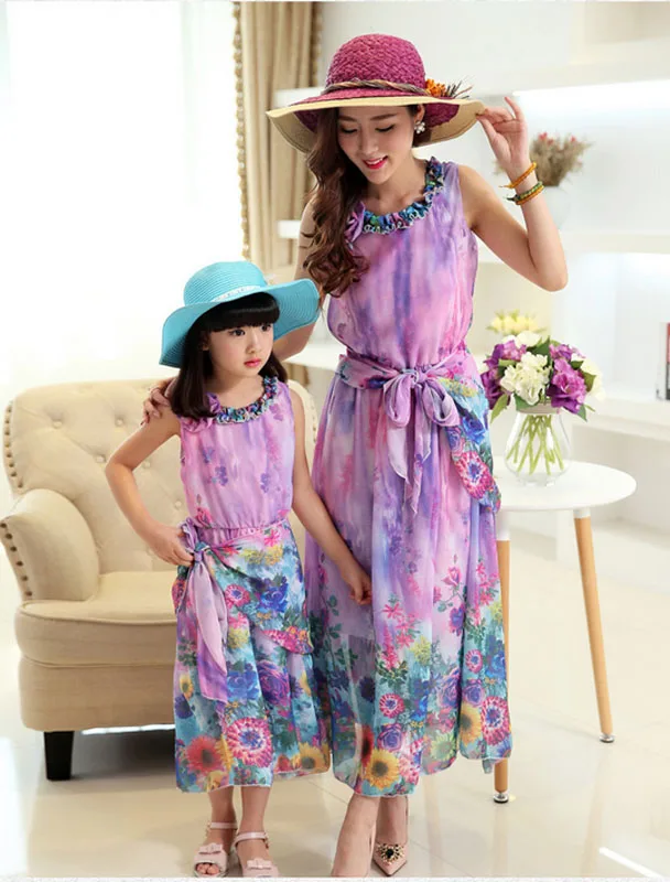 New 2017 Mother and Daughter Dress Matching Clothes Long Bohemian Summer es Family Beach Chiffon Girls Women
New 2017 Mother and Daughter Dress Matching Clothes Long Bohemian Summer es Family Beach Chiffon Girls Women