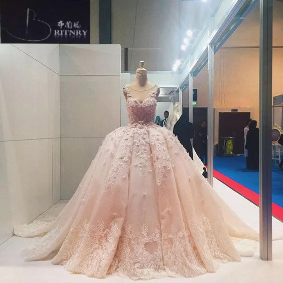 2018 Blush Pink Wedding Dress Ball Gown Lace Appliques Beaded Wedding Gown Flowers Princess Wedding Dresses
2018 Blush Pink Wedding Dress Ball Gown Lace Appliques Beaded Wedding Gown Flowers Princess Wedding Dresses