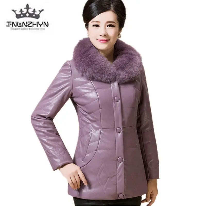 2019 Winter Elderly Women Leather Cotton Coat Plus size Fur collar Warm Down Jacket High-end Thick Solid color Casual Coat parka
2019 Winter Elderly Women Leather Cotton Coat Plus size Fur collar Warm Down Jacket High-end Thick Solid color Casual Coat parka