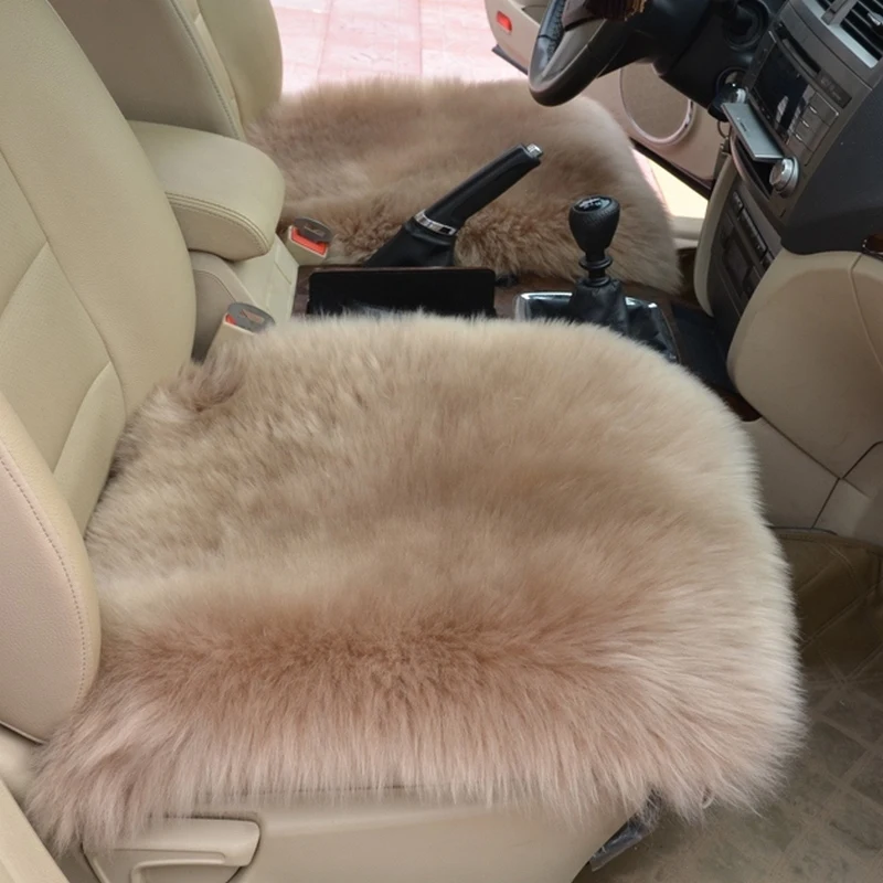 Pure wool car seat cushion wool cushion winter car seat cushion small three pieces fur one piece
Pure wool car seat cushion wool cushion winter car seat cushion small three pieces fur one piece
