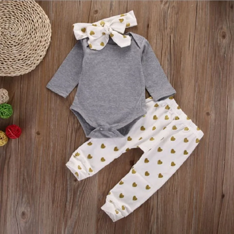 2017 New baby girl clothes baby clothing set s newborn clothes Long sleeve Fashion T shirt+pants+Headband 3pcs infant clothing
2017 New baby girl clothes baby clothing set s newborn clothes Long sleeve Fashion T shirt+pants+Headband 3pcs infant clothing