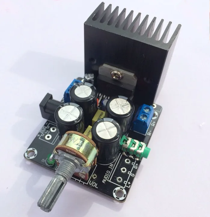 DC12V 15W + 15W TDA7377 2.0-channel 3.5 Headphone Audio Input Stereo Audio Amplifier Board
DC12V 15W + 15W TDA7377 2.0-channel 3.5 Headphone Audio Input Stereo Audio Amplifier Board