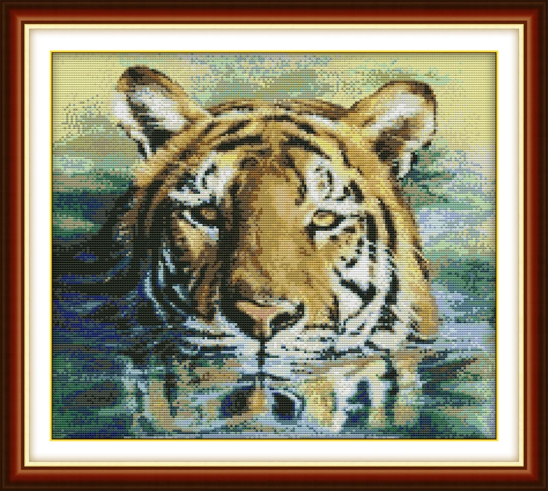 A tiger in water cross stitch kit 14ct 11ct pre stamped canvas cross stitching animal lover embroidery DIY handmade needlework
A tiger in water cross stitch kit 14ct 11ct pre stamped canvas cross stitching animal lover embroidery DIY handmade needlework