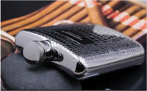 6 oz #304 stainless steel hip flask flagon kettle travel drinkware embossed crocodile personalized flask as whisky bottle BJJ030
6 oz #304 stainless steel hip flask flagon kettle travel drinkware embossed crocodile personalized flask as whisky bottle BJJ030