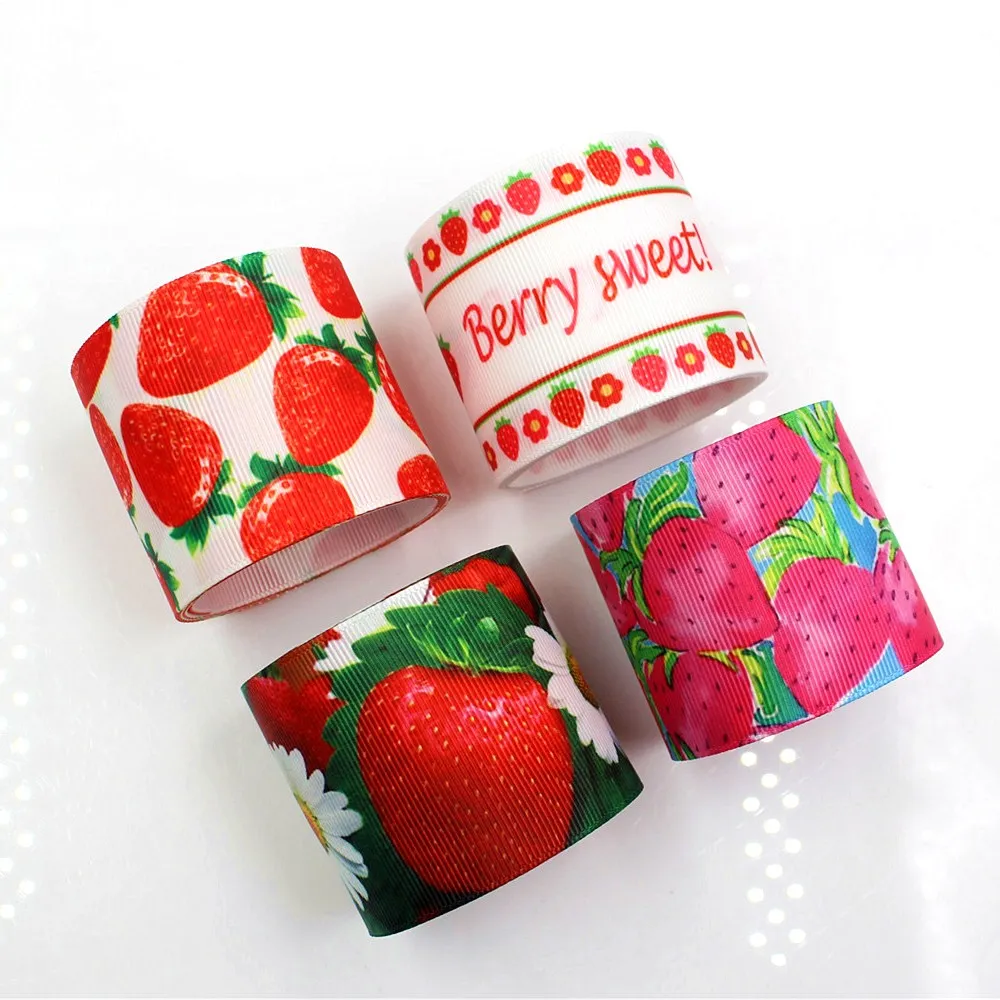 DHL Free shipping 1-1/2" Strawberry Pattern Printed Grosgrain Ribbon Fruit Christmas Decoration DIY hair bows ribbon
DHL Free shipping 1-1/2" Strawberry Pattern Printed Grosgrain Ribbon Fruit Christmas Decoration DIY hair bows ribbon