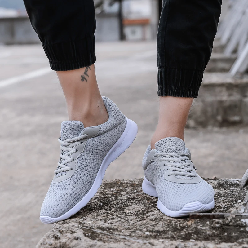 Running Shoes Men & Women Light Shoes Lovers Trainers Breathable Men 2018 Autumn Athletic Shoes Mens Designer Unisex Sneakers
Running Shoes Men & Women Light Shoes Lovers Trainers Breathable Men 2018 Autumn Athletic Shoes Mens Designer Unisex Sneakers
