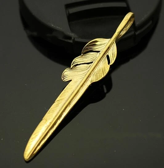 Brass Gaoqiao Feather Hanging Pure Copper Feather Hanging DIY Luggage Apparel Accessories Copper Key Hook Factory Pendant
Brass Gaoqiao Feather Hanging Pure Copper Feather Hanging DIY Luggage Apparel Accessories Copper Key Hook Factory Pendant