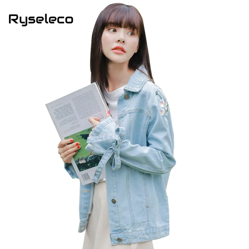 Loose Blue Denim Jackets Coats Women Fall Autumn Long Flare Sleeve Bow Ties Lace Up Floral Embroidery Sweet Casual Jeans Outwear
Loose Blue Denim Jackets Coats Women Fall Autumn Long Flare Sleeve Bow Ties Lace Up Floral Embroidery Sweet Casual Jeans Outwear